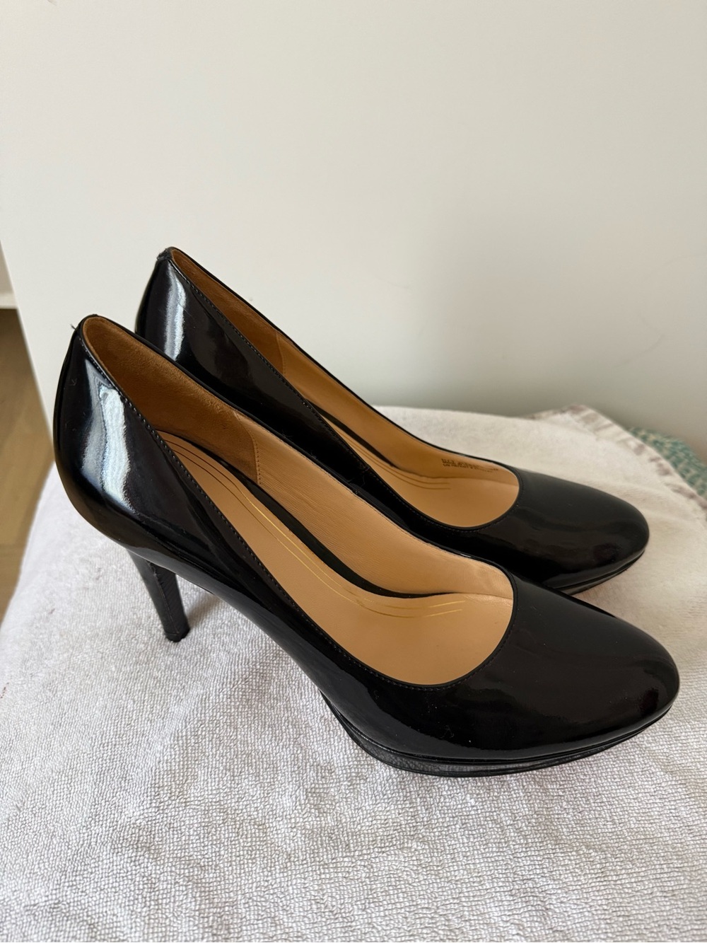 Cole Haan Nike Air Black Patent Leather High Heel Pumps for Women